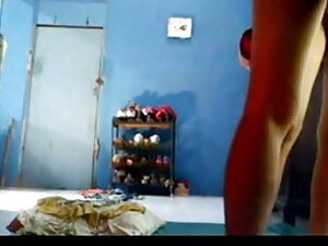 जैकलीन लोवेल कारवाँ  ...